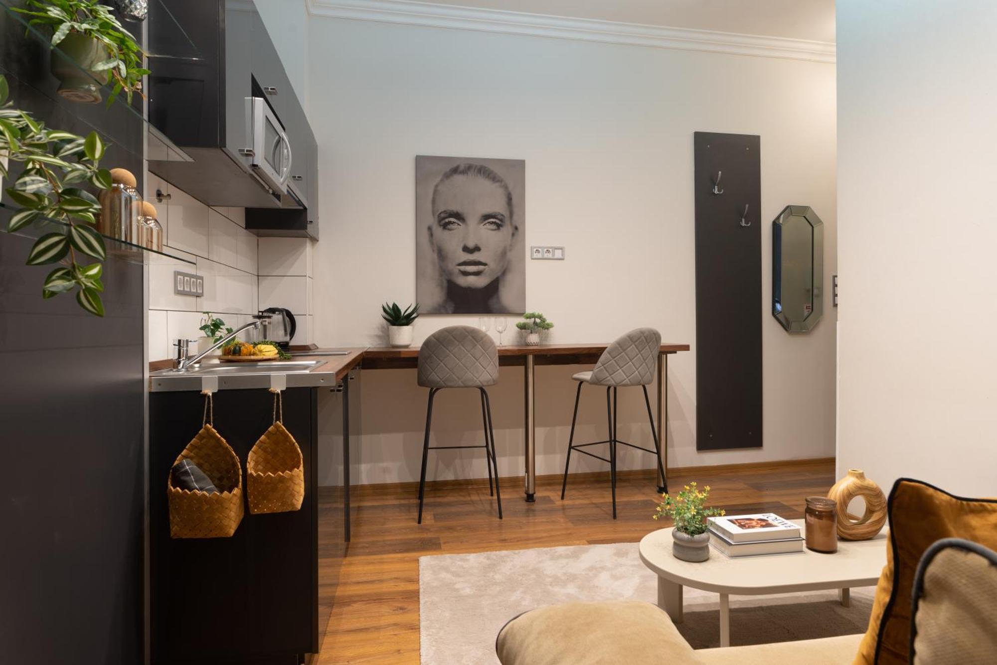 Chic Central 1Br Retreat Near New York Cafe With View Budapest Exterior foto