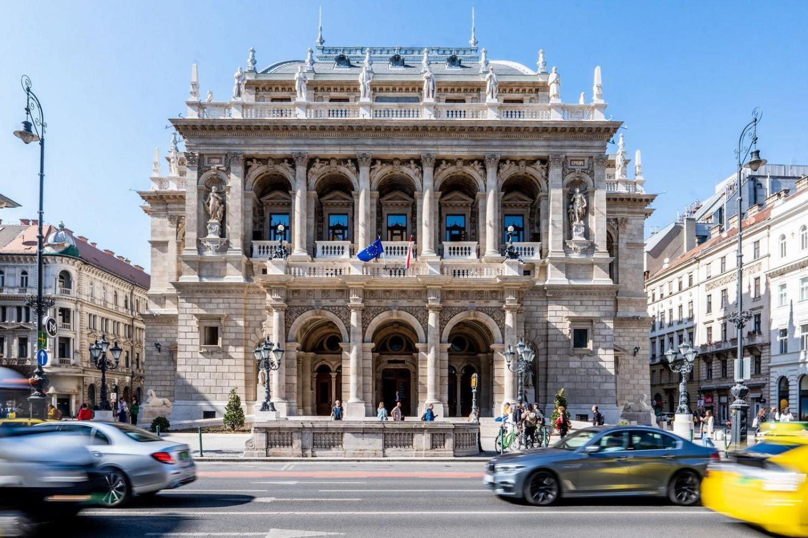Chic Central 1Br Retreat Near New York Cafe With View Budapest Exterior foto