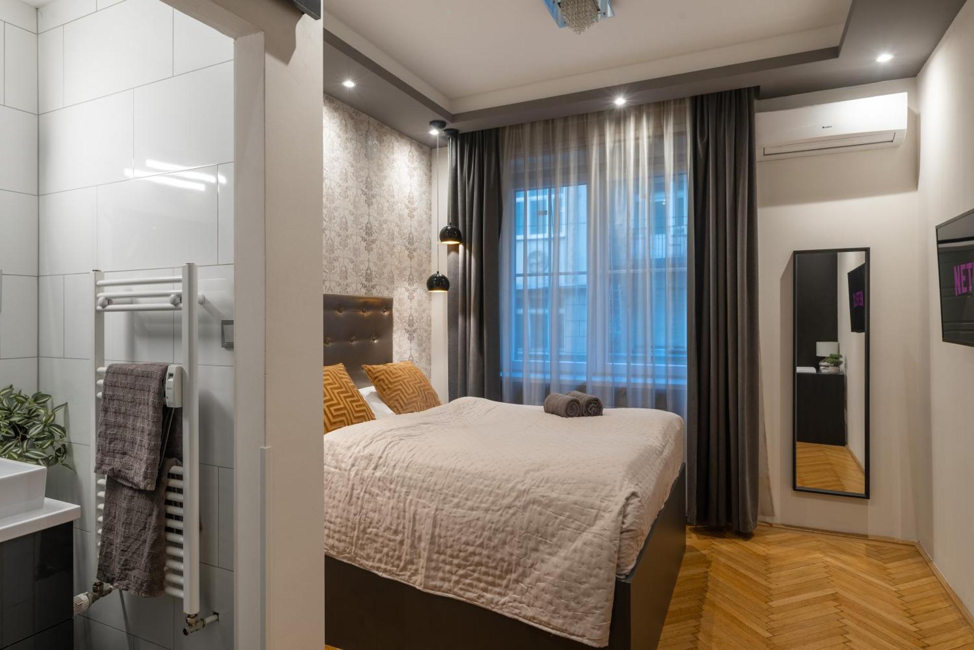 Chic Central 1Br Retreat Near New York Cafe With View Budapest Exterior foto
